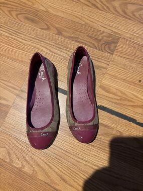 Coach flats size 6